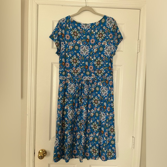 Boden Amelie Floral Jersey Dress Size 12 Pockets Floral Knee Length - Picture 7 of 7